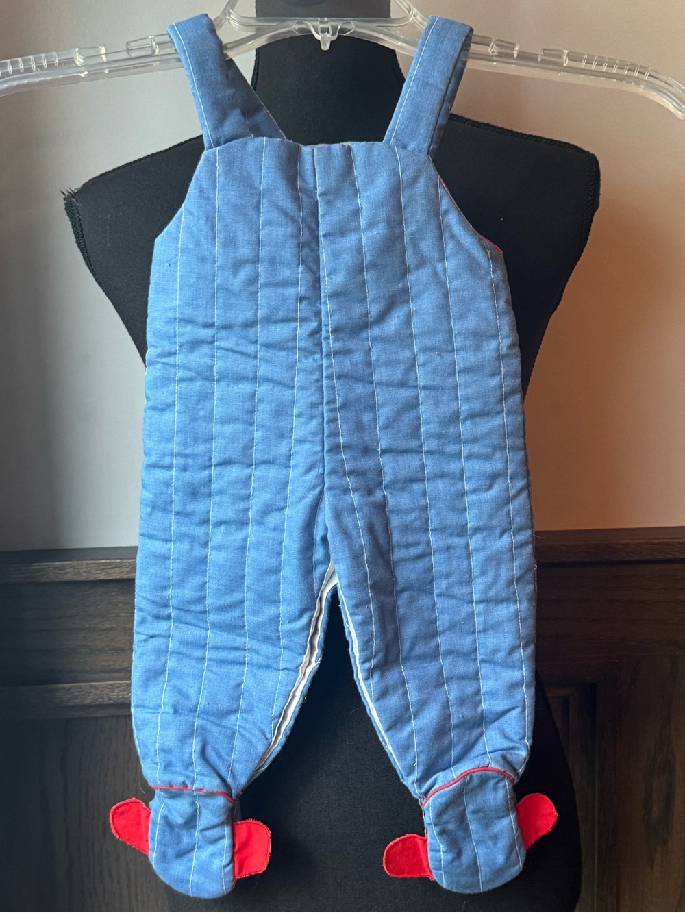 Vintage Tiny Tots original Blue Quilted Airplane Overalls with Red Trim 6/9m - Picture 2 of 5